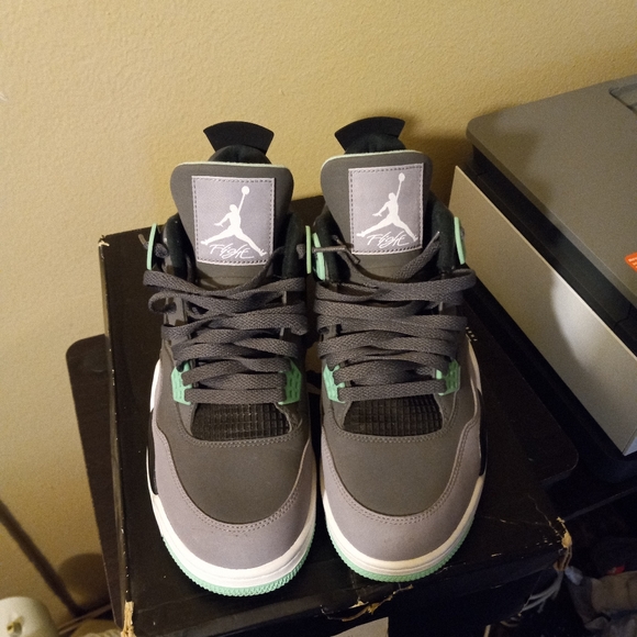 Jordan Other - Retro Jordan 4s